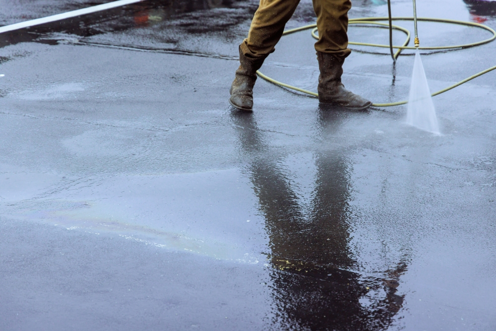 Clean,Street,Sprayed,With,Pressurized,Water,,Wet,Washing,Cleaning